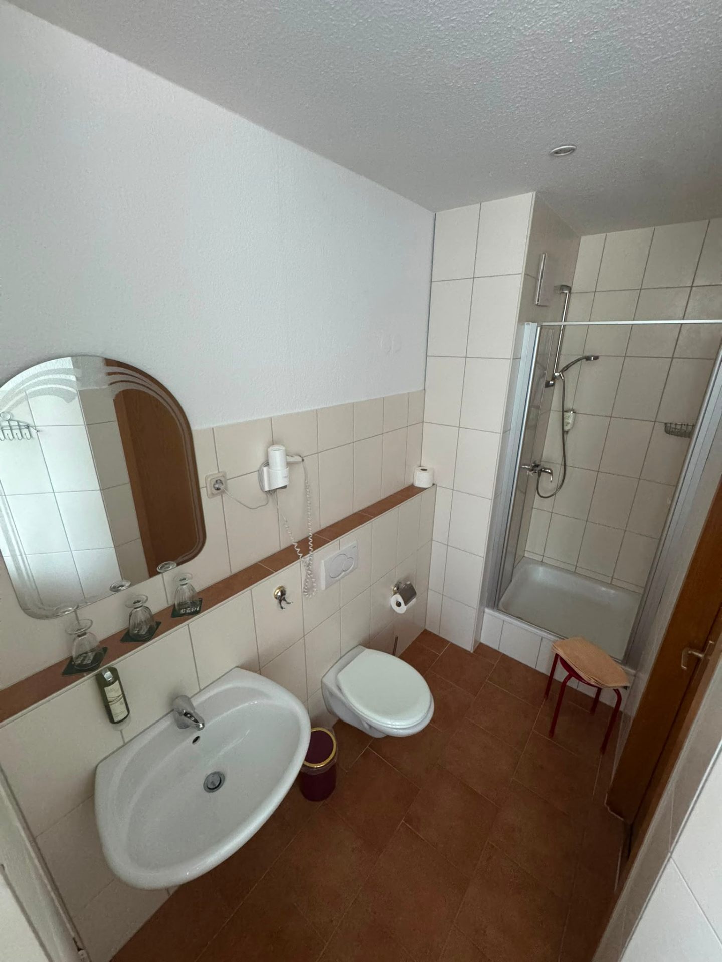 Standard-Doppelzimmer mit eigenem Bad – Detail